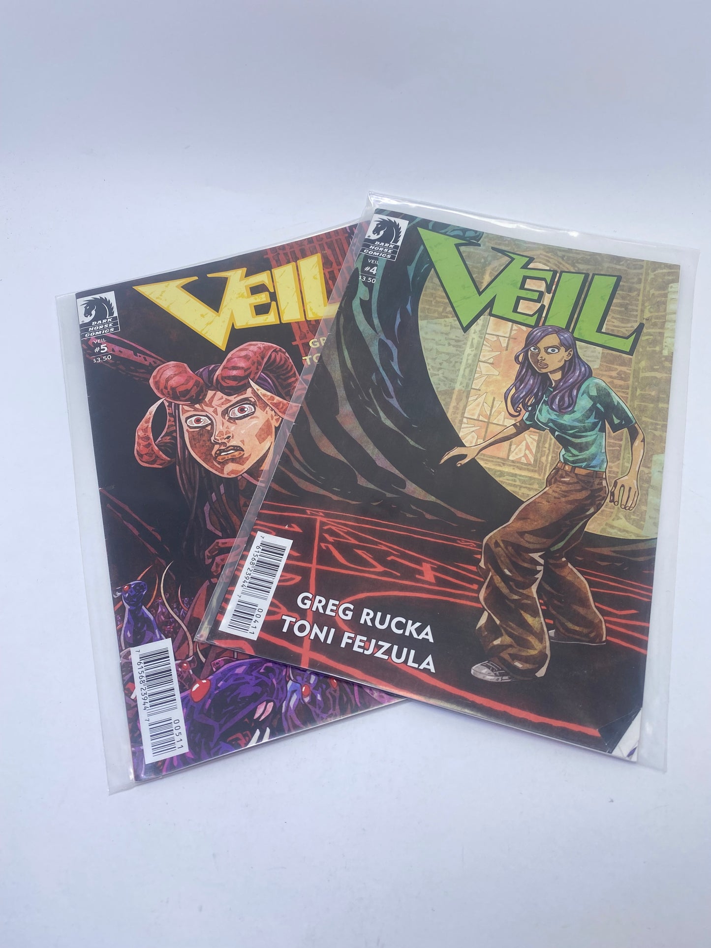 Veil #1–5 – Komiksų rinkinys (anglų kalba)