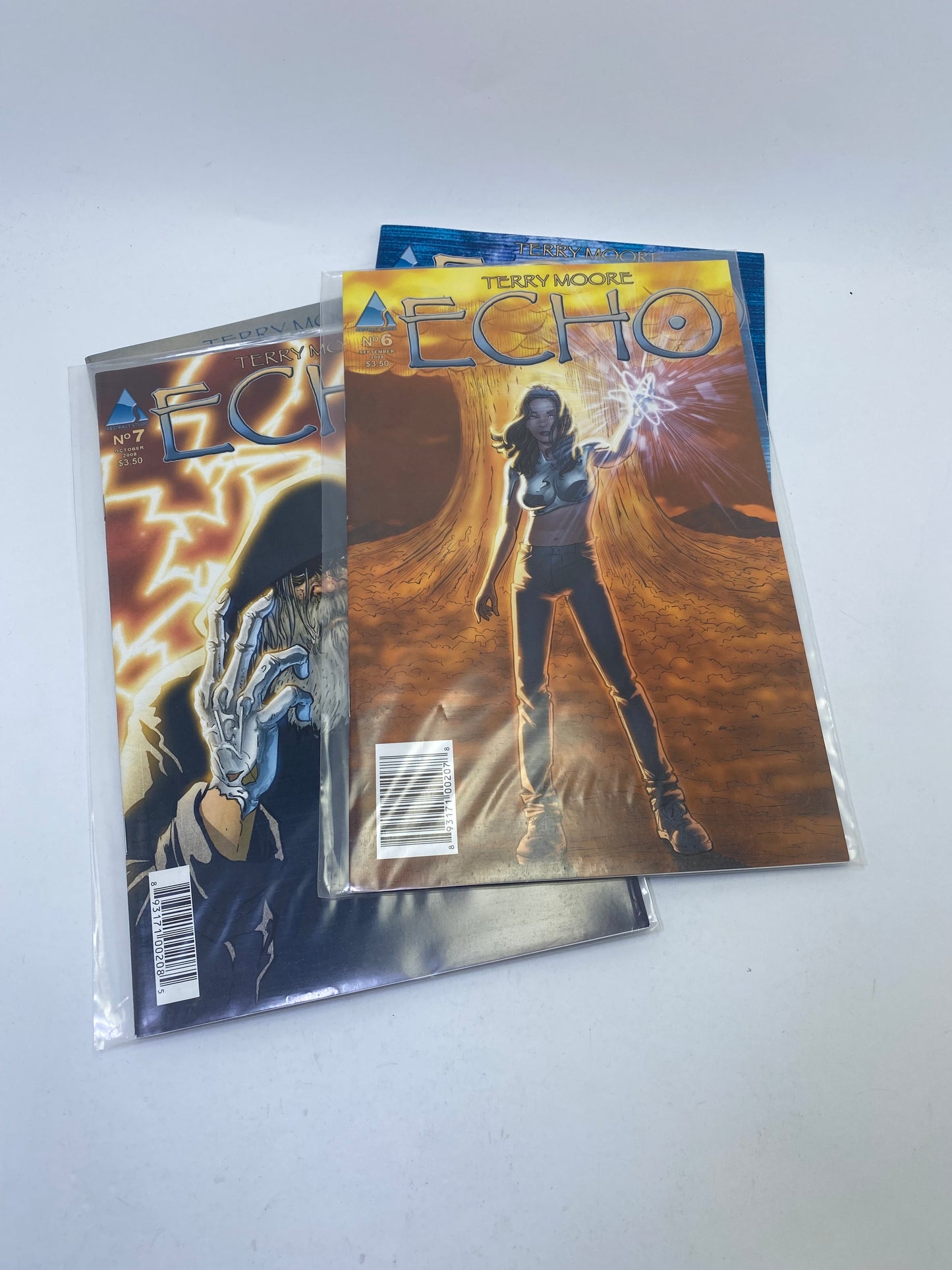 ECHO #1-4, 6-9 - Komiksų rinkinys