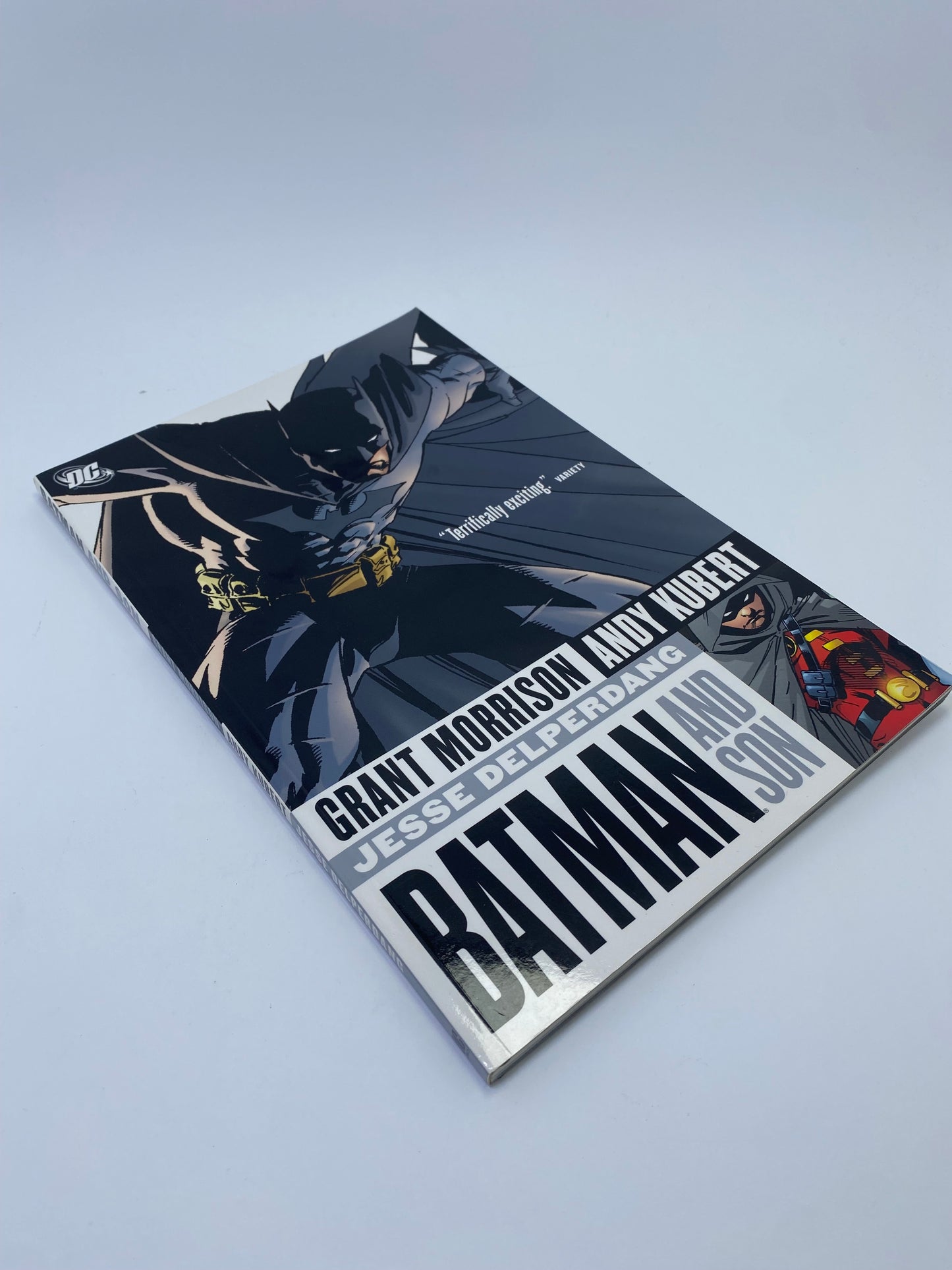 Batman and Son – Grafinė novelė (anglų kalba)