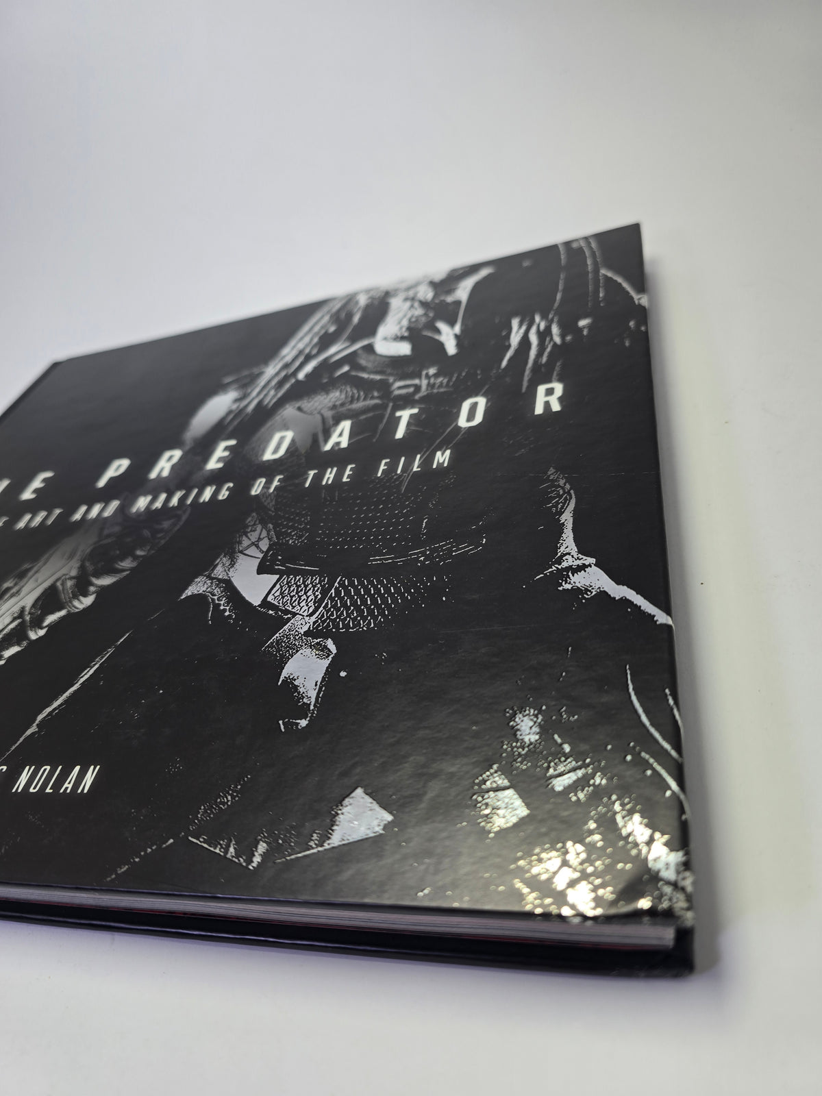 The Predator: The Art and Making of the Film – Meno knyga
