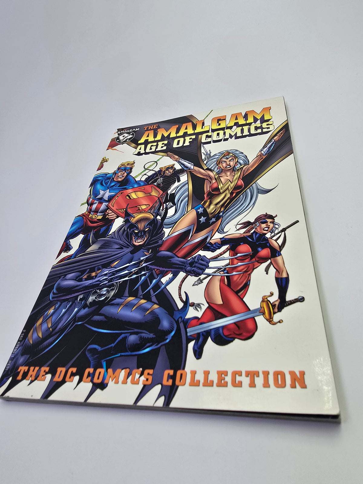 The Amalgam Age of Comics: The DC Comics Collection – Grafinė Novelė