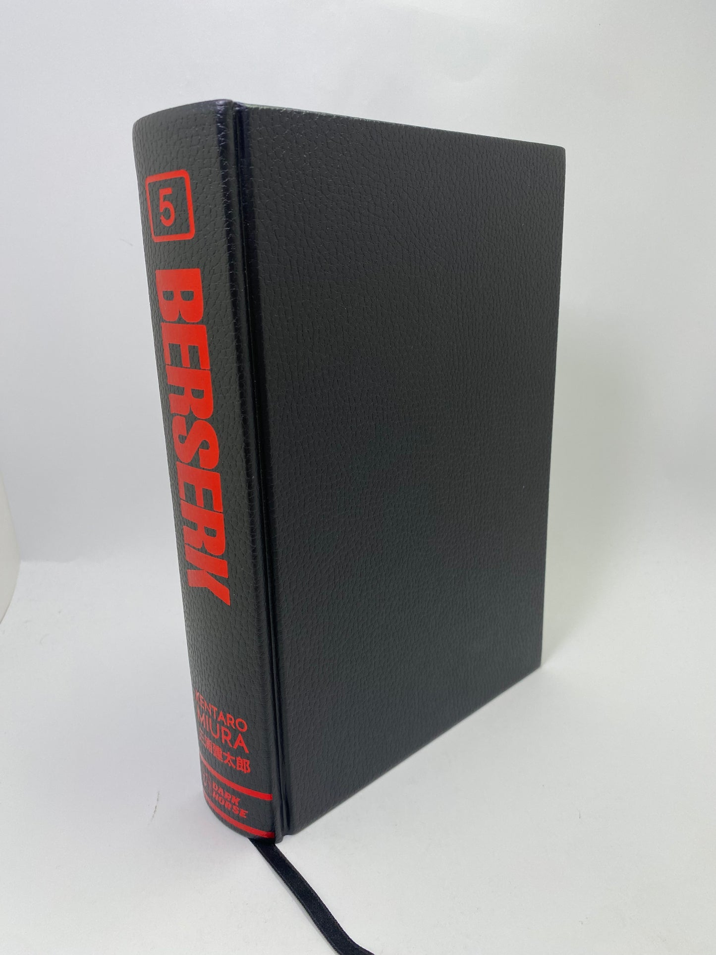 Berserk Deluxe Edition, Vol. 5 - Manga