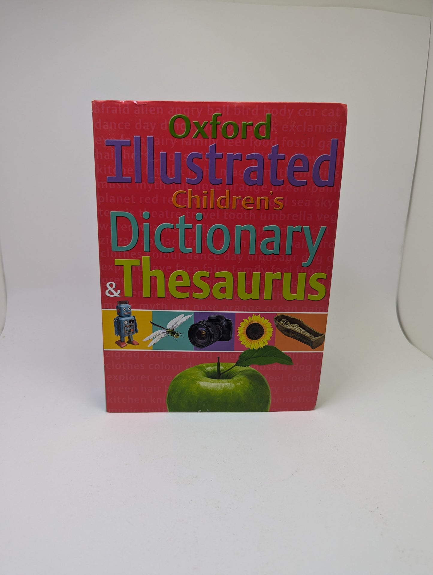 Oxford-Illustrated-Childrens-Dictionary-and-Thesaurus-Knyga-anglu-kalba