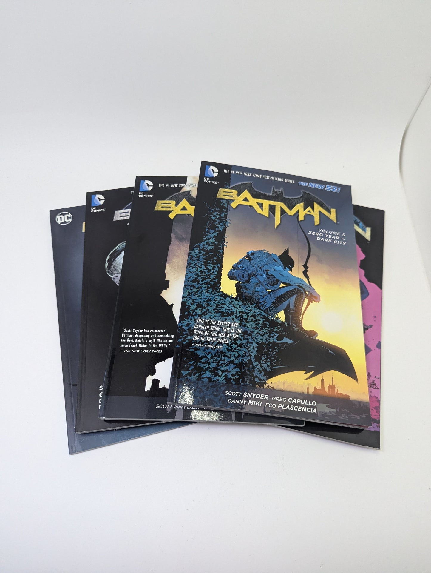 Batman: The Court of Owls Set + Owl Mask - Grafinės novelės (anglų kalba)