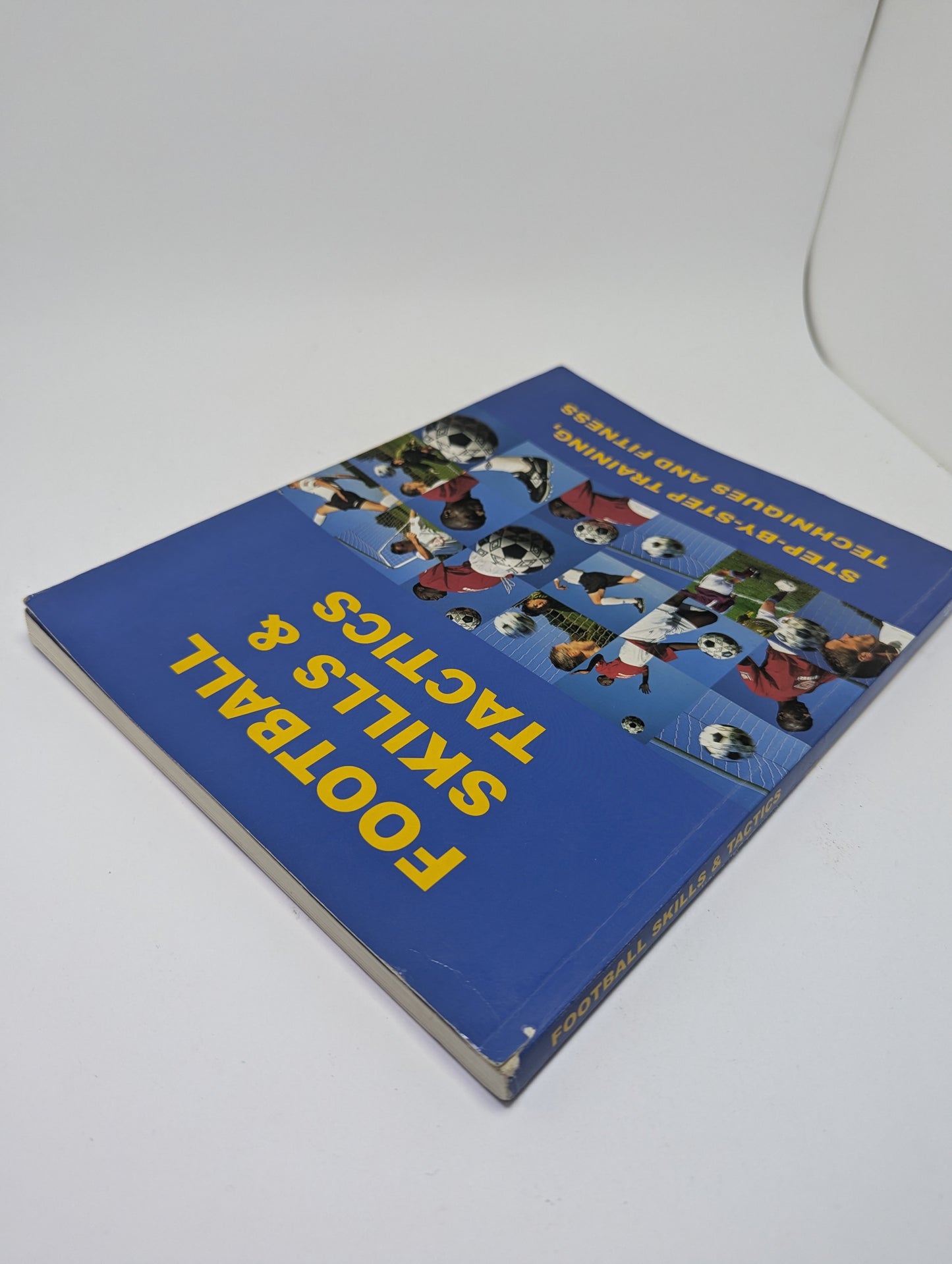 Football Skills & Tactics - Book (English)