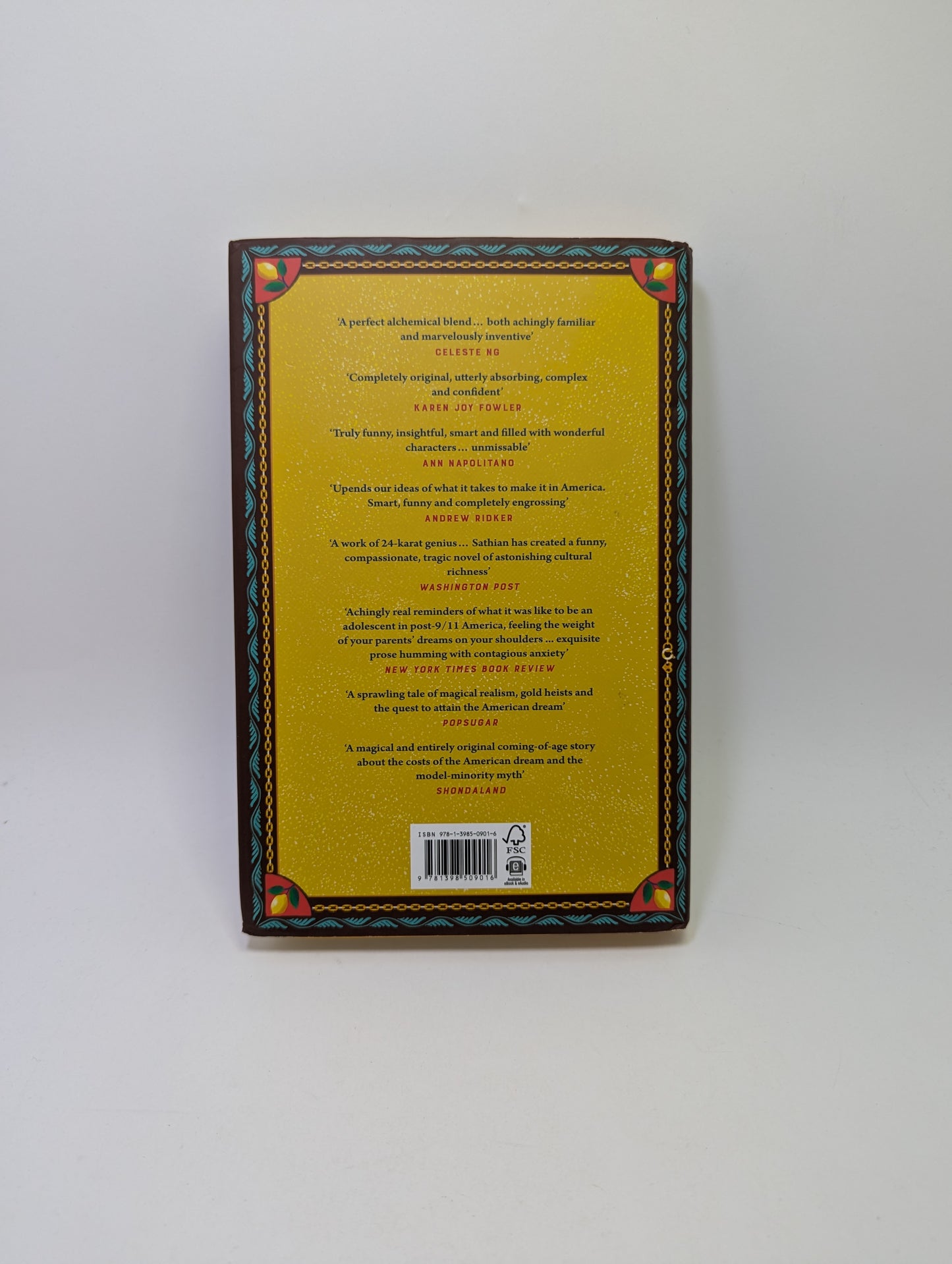 Gold Diggers - Sanjena Sathian - Book (English)