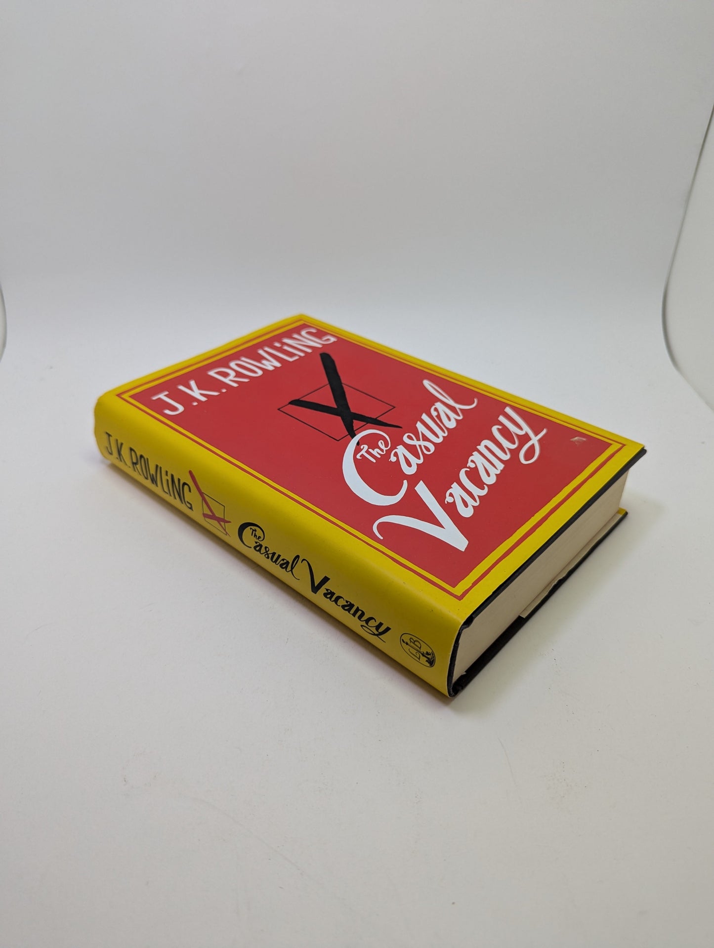 The Casual Vacancy - J. K. Rowling - Knyga (anglų kalba) TreasureHunt