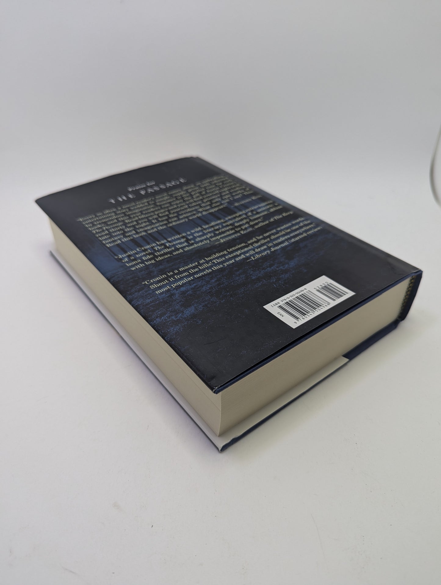 The Passage - Book (English)