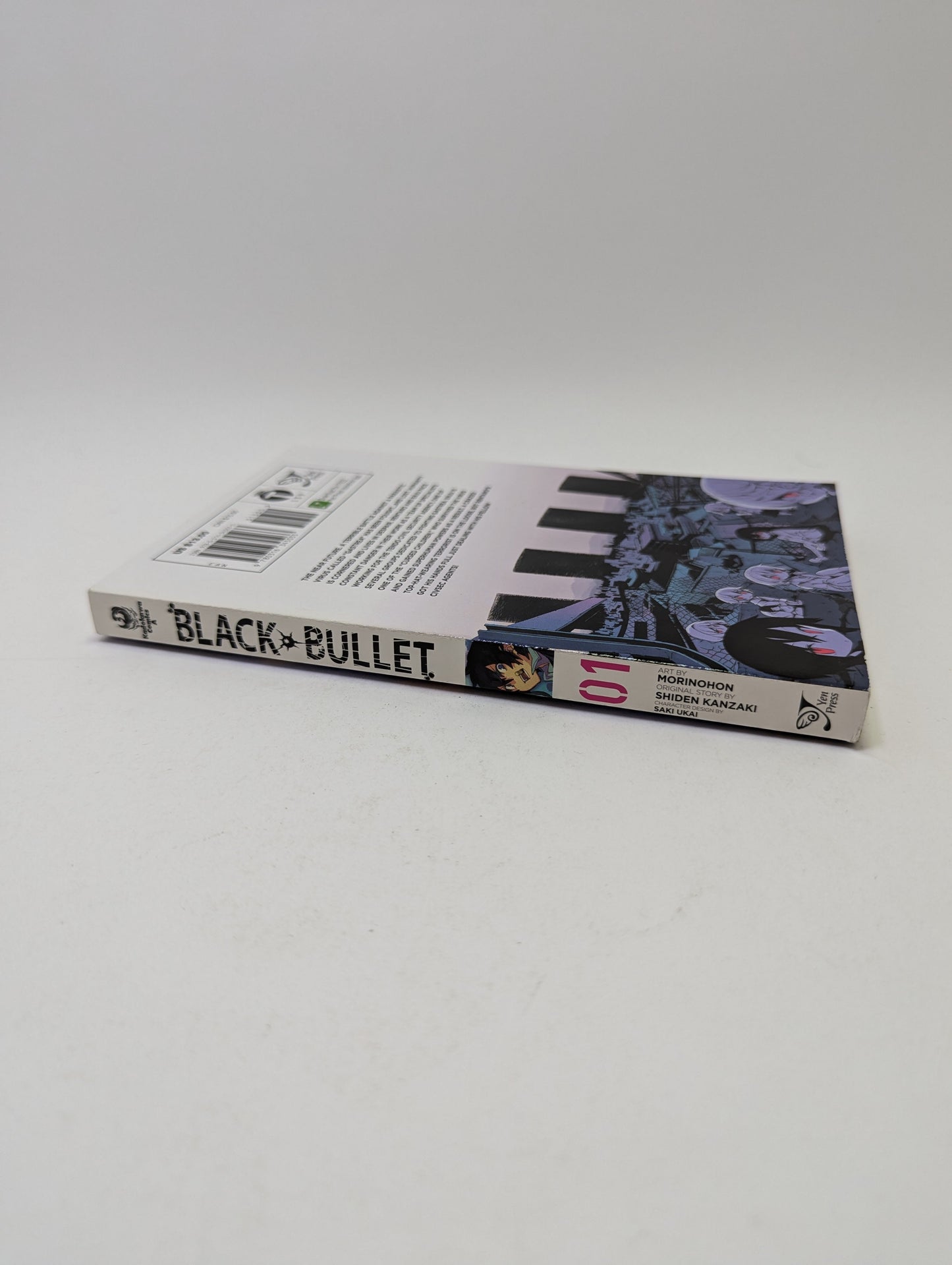 Black Bullet Vol. 1 - Manga (anglų kalba) TreasureHunt