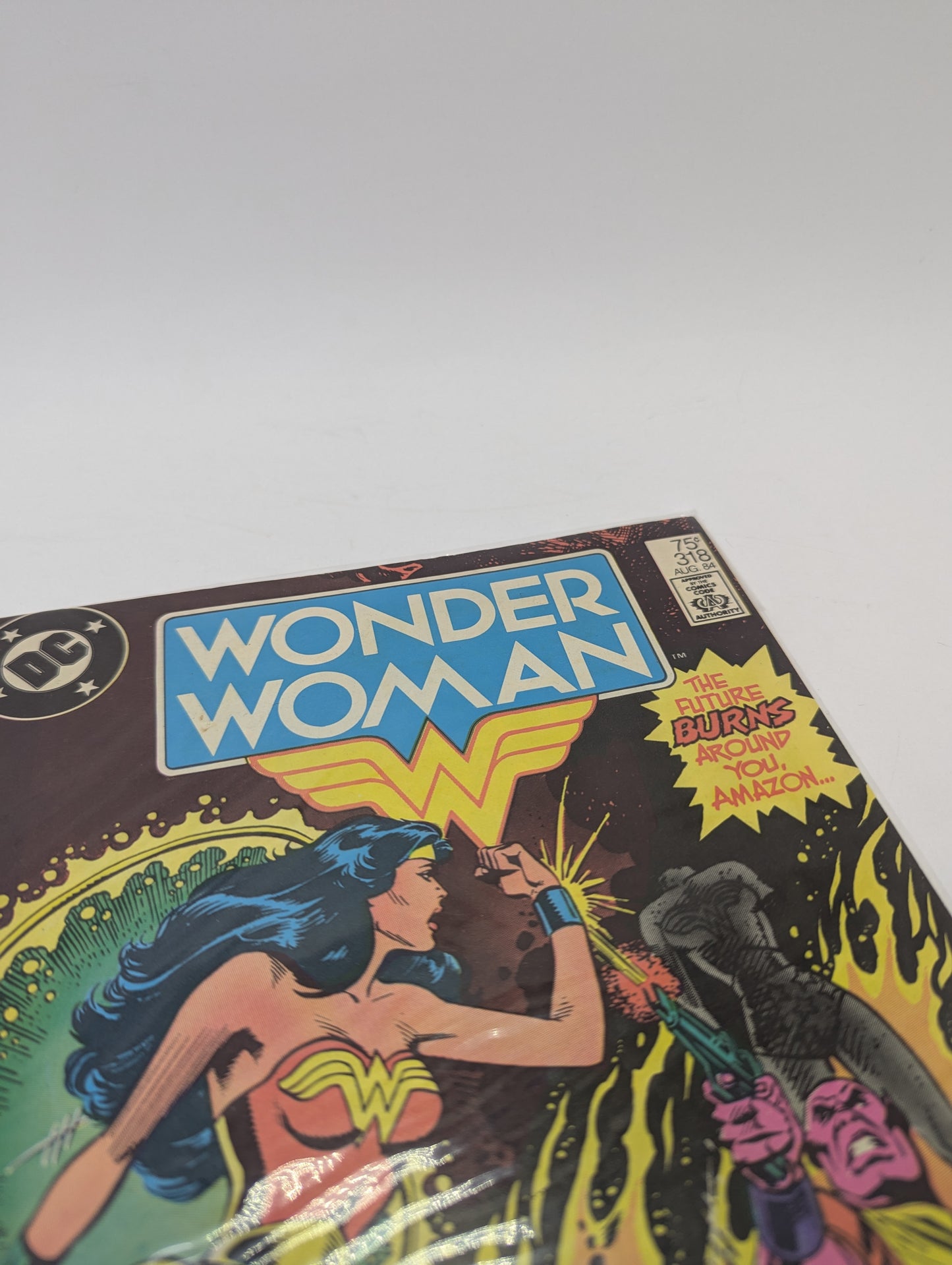 Wonder Woman #318 (1984) – Komiksas (anglų kalba)