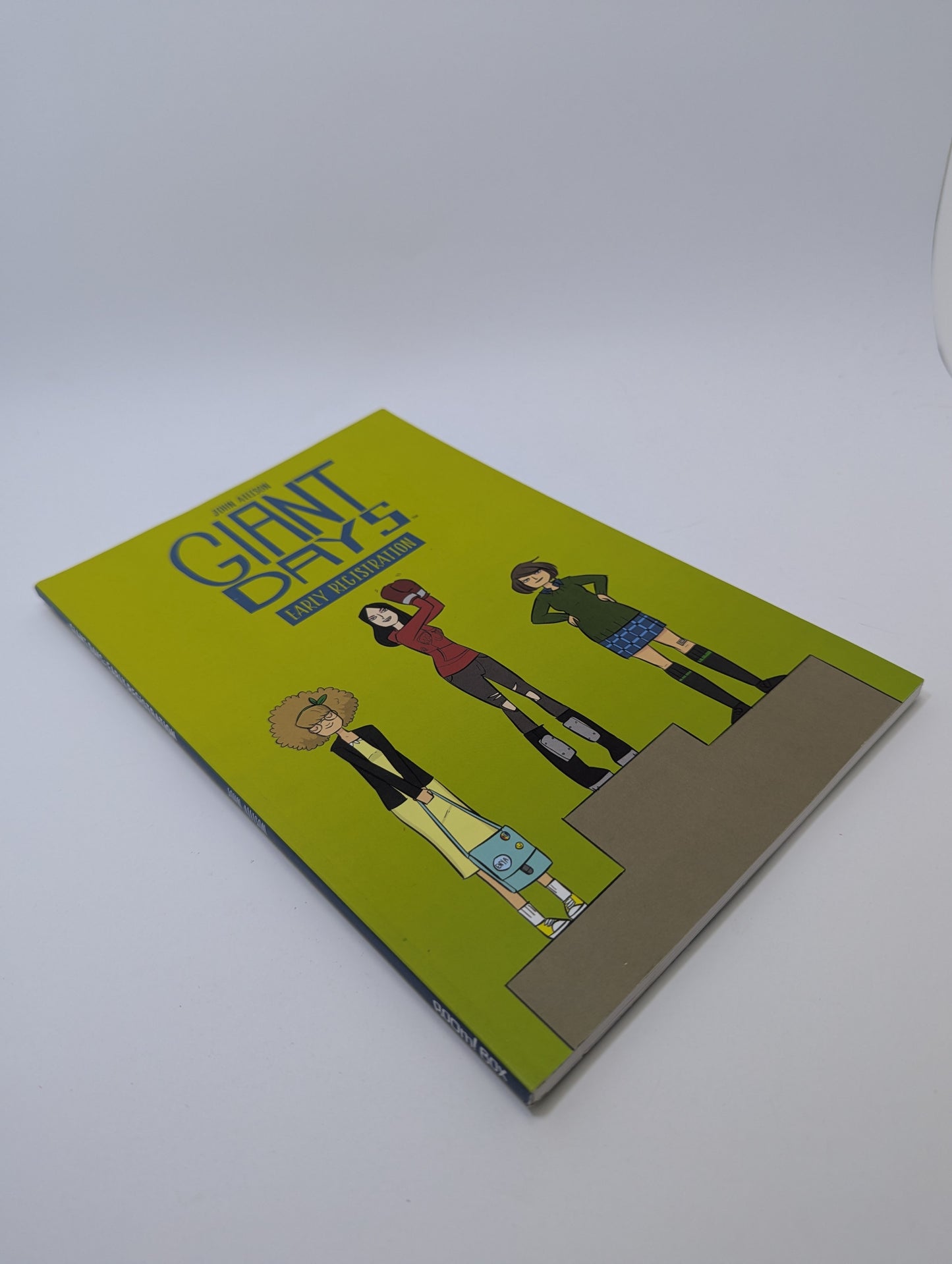 Giant Days: Early Registration – Graphic Novel (English)
