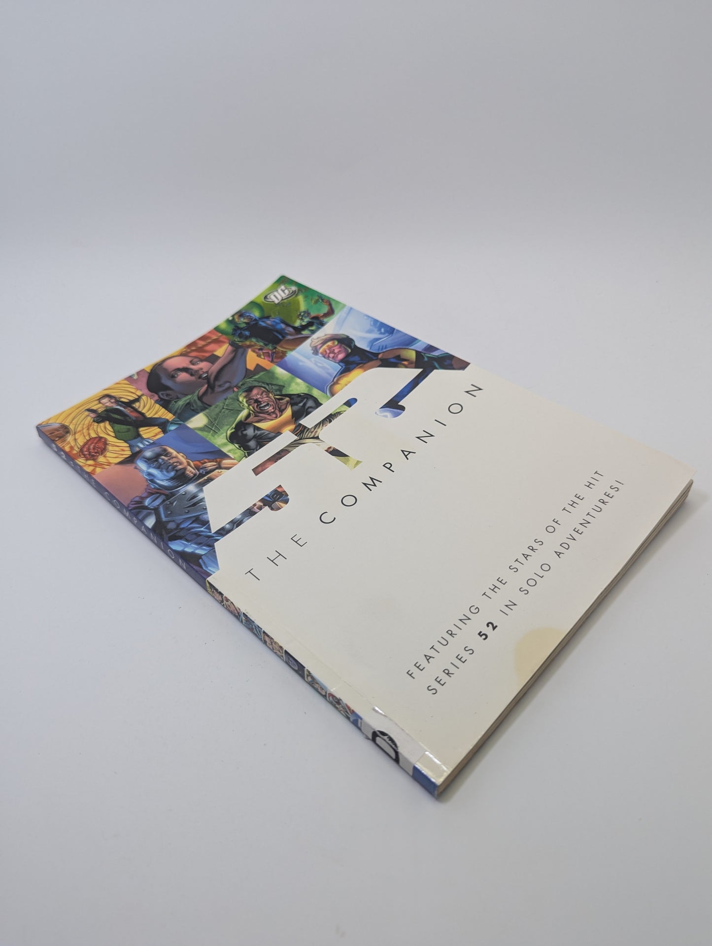 52: The Companion – Grafinė novelė (anglų kalba)