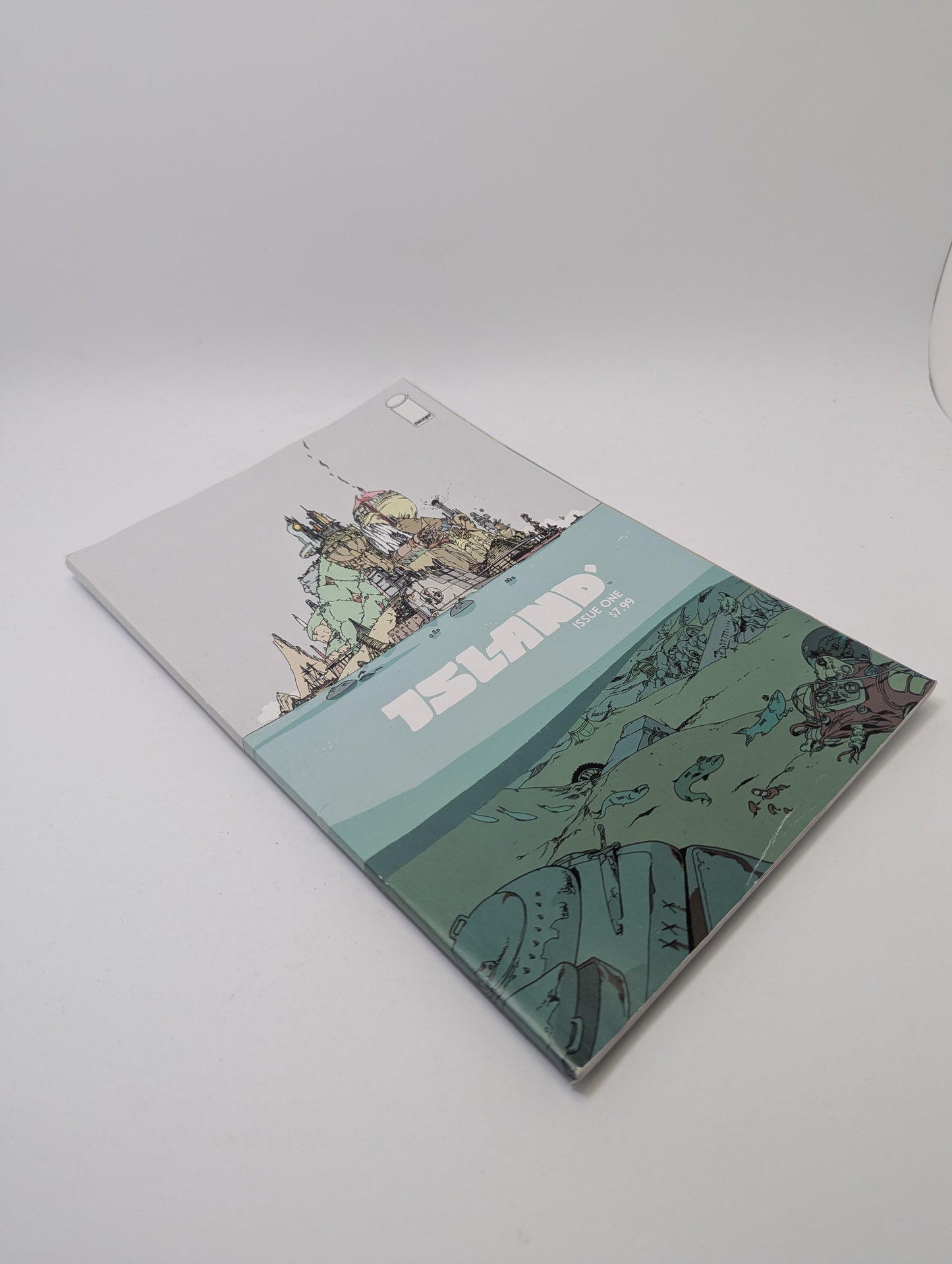 Island, Issue 1 – Grafinė Novelė (anglų kalba)