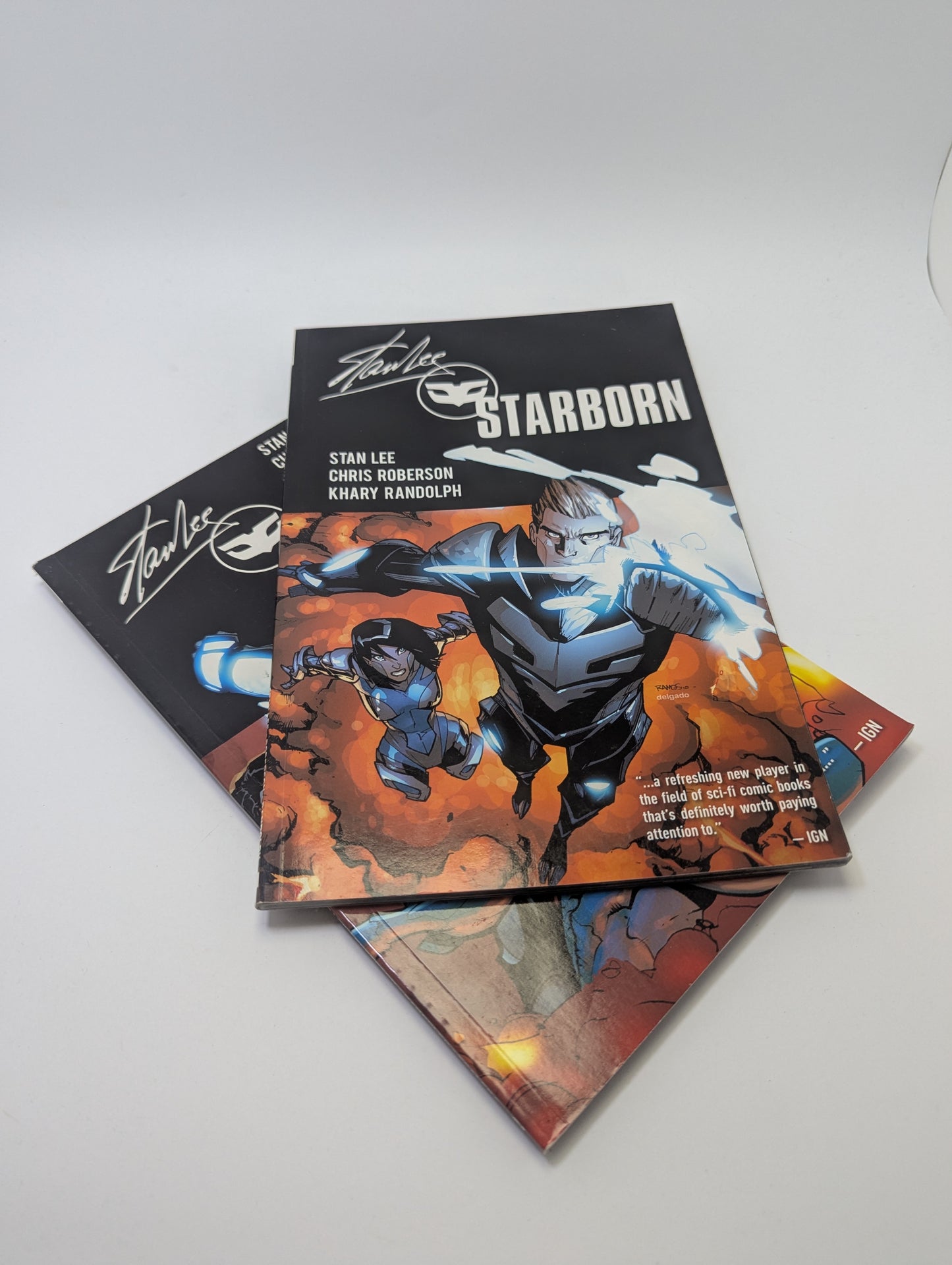 Starborn Vol. 1-2 - Grafinė novelė (anglų kalba)