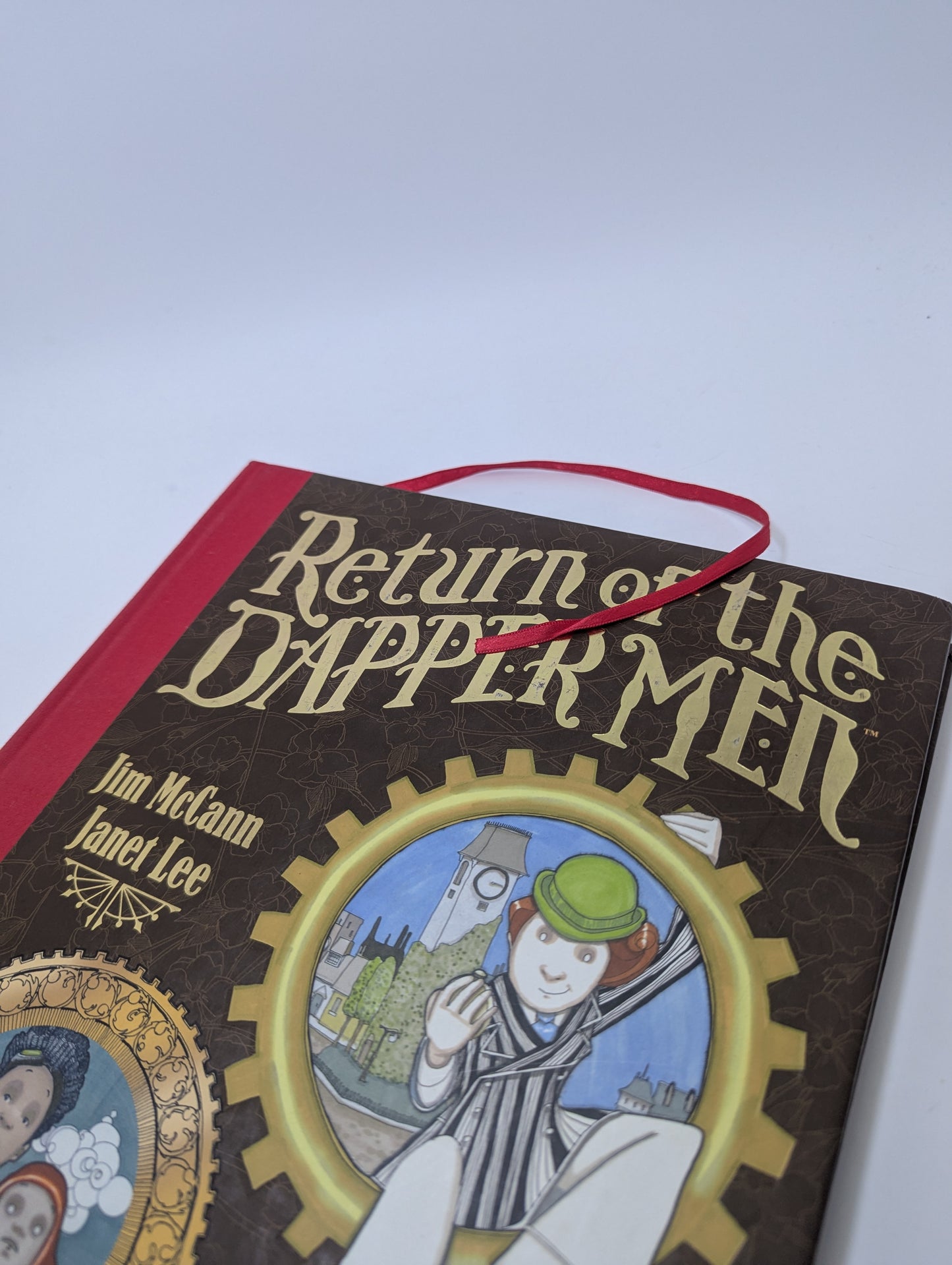 Return of the Dapper Men – Graphic Novel (English)
