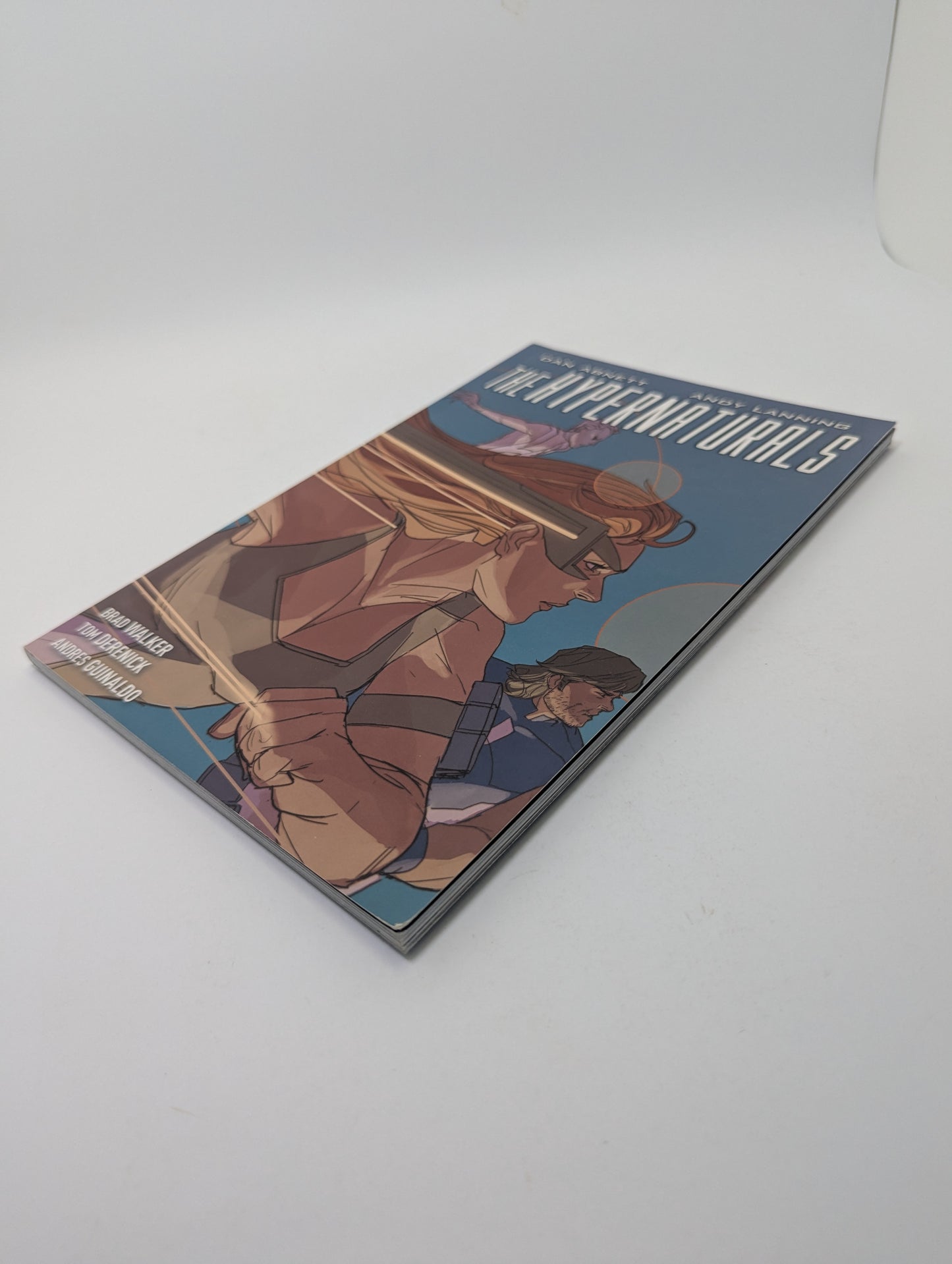 The Hypernaturals, Vol. 1 – Grafinė novelė (anglų kalba)