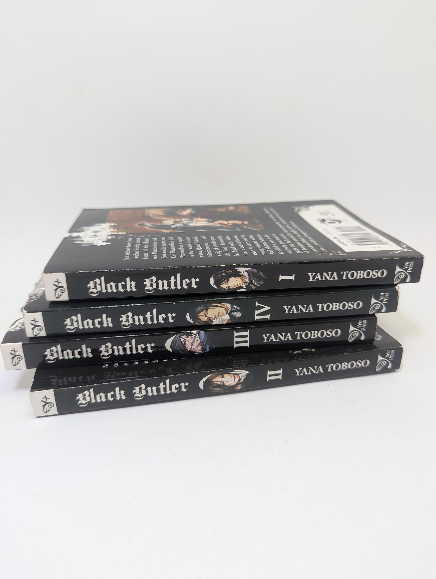 Black Butler, Vol. 1–4 – Manga (anglų kalba)