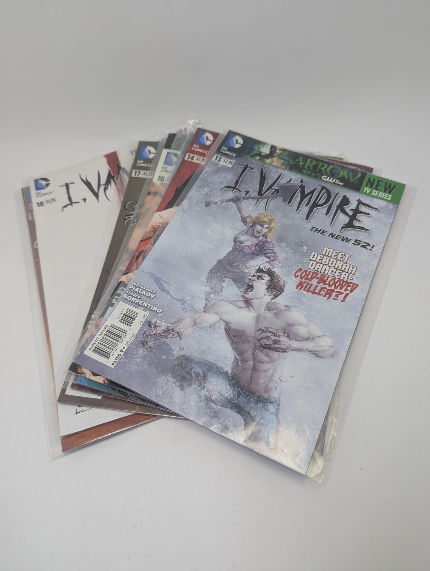 I, Vampire #0–19 (2011) – Komiksų rinkinys (anglų kalba)