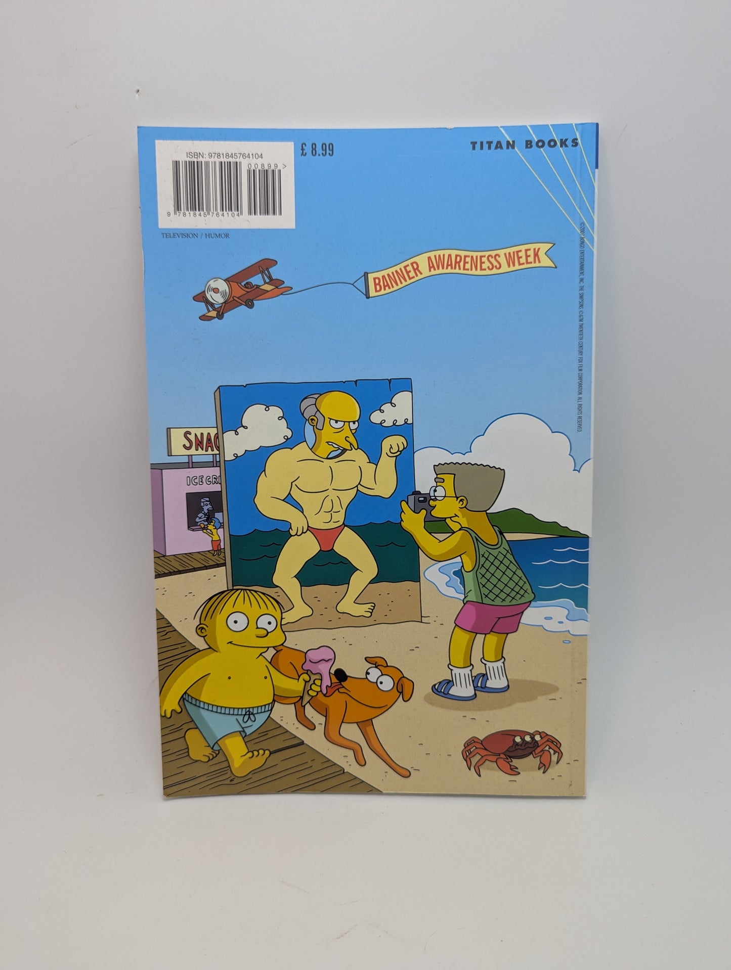 Simpsons Comics: Beach Blanket Bongo - Grafinė novelė