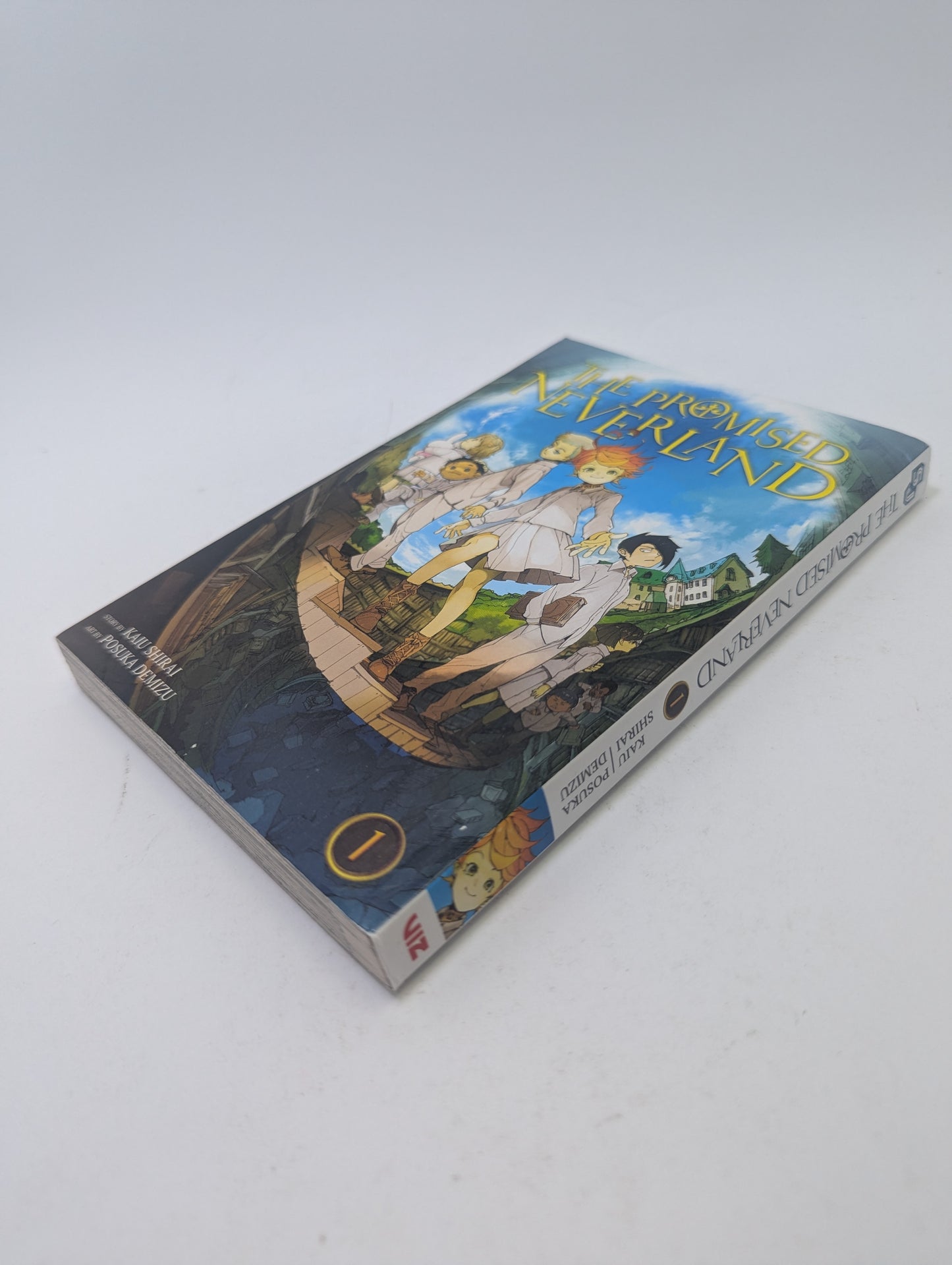 The Promised Neverland, Vol. 1 - Manga