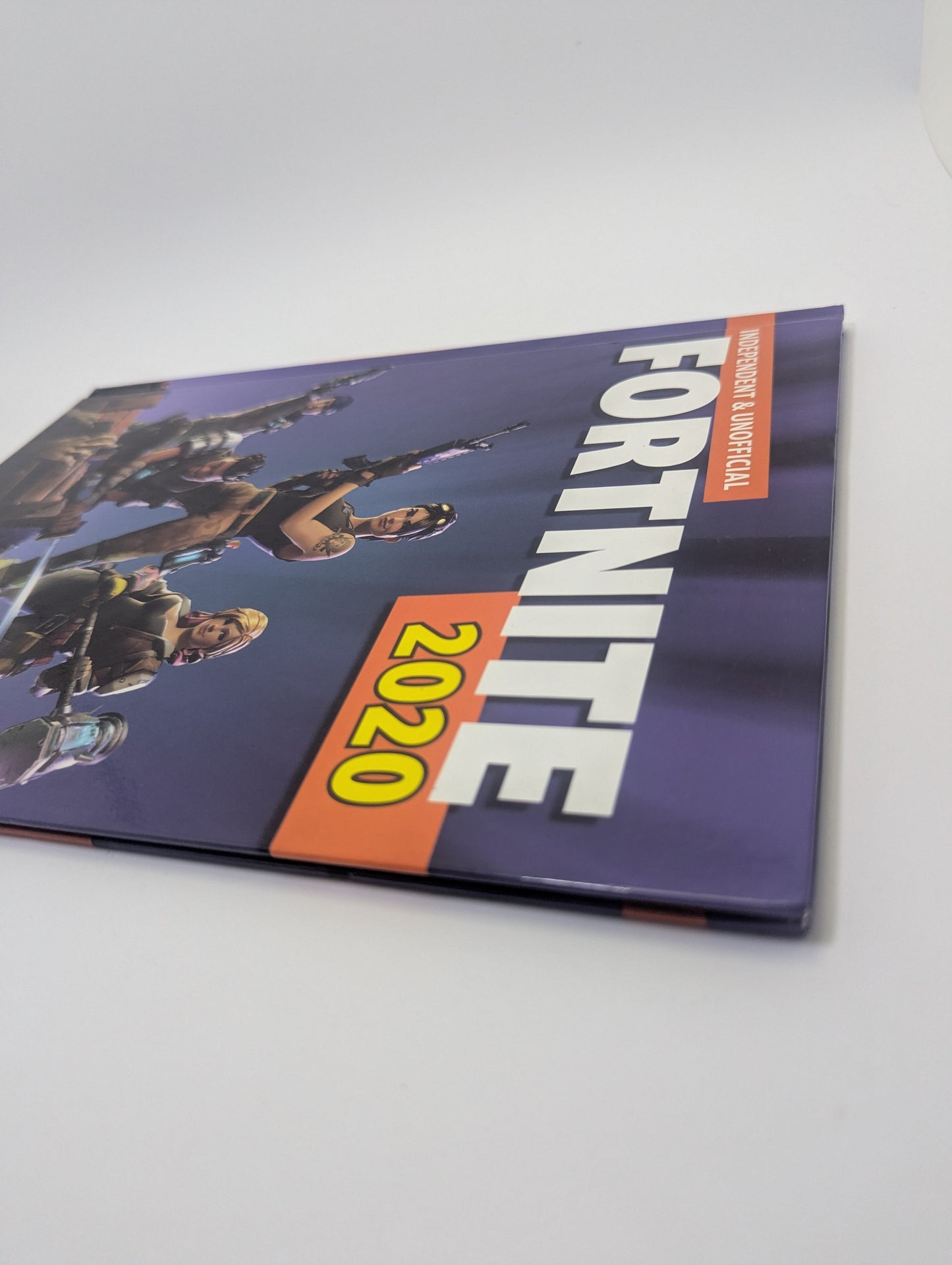 Fortnite: Annual 2020 - Knyga TreasureHunt