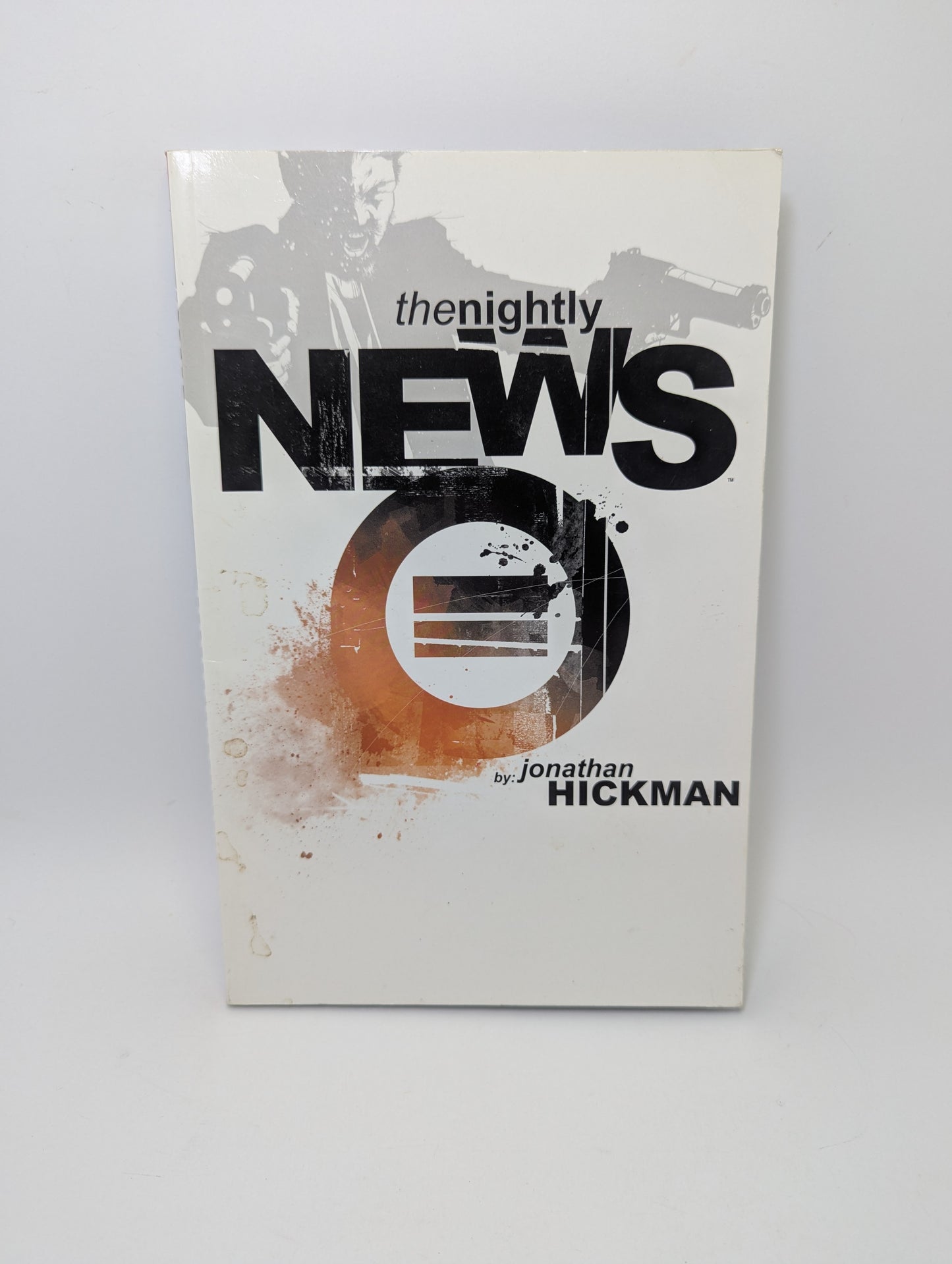 „The Nightly News“ – grafinė novelė anglų kalba