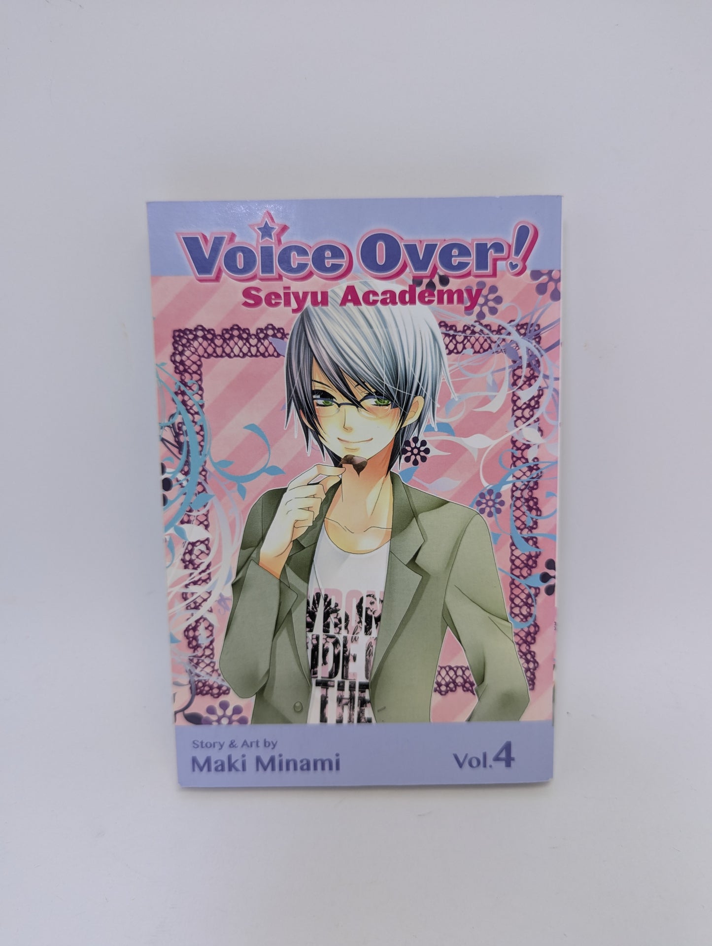 „Voice Over! Seiyu Academy, Vol. 4“ – romantinė shoujo manga apie balsų aktorystę, anglų kalba