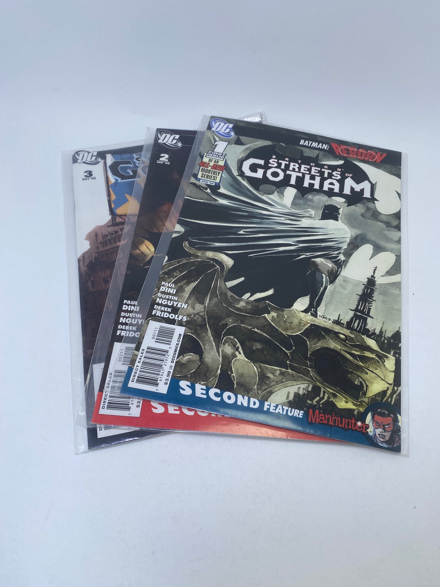 Batman: Streets of Gotham #1–3 – tamsaus tono Betmeno komiksų rinkinys, anglų kalba