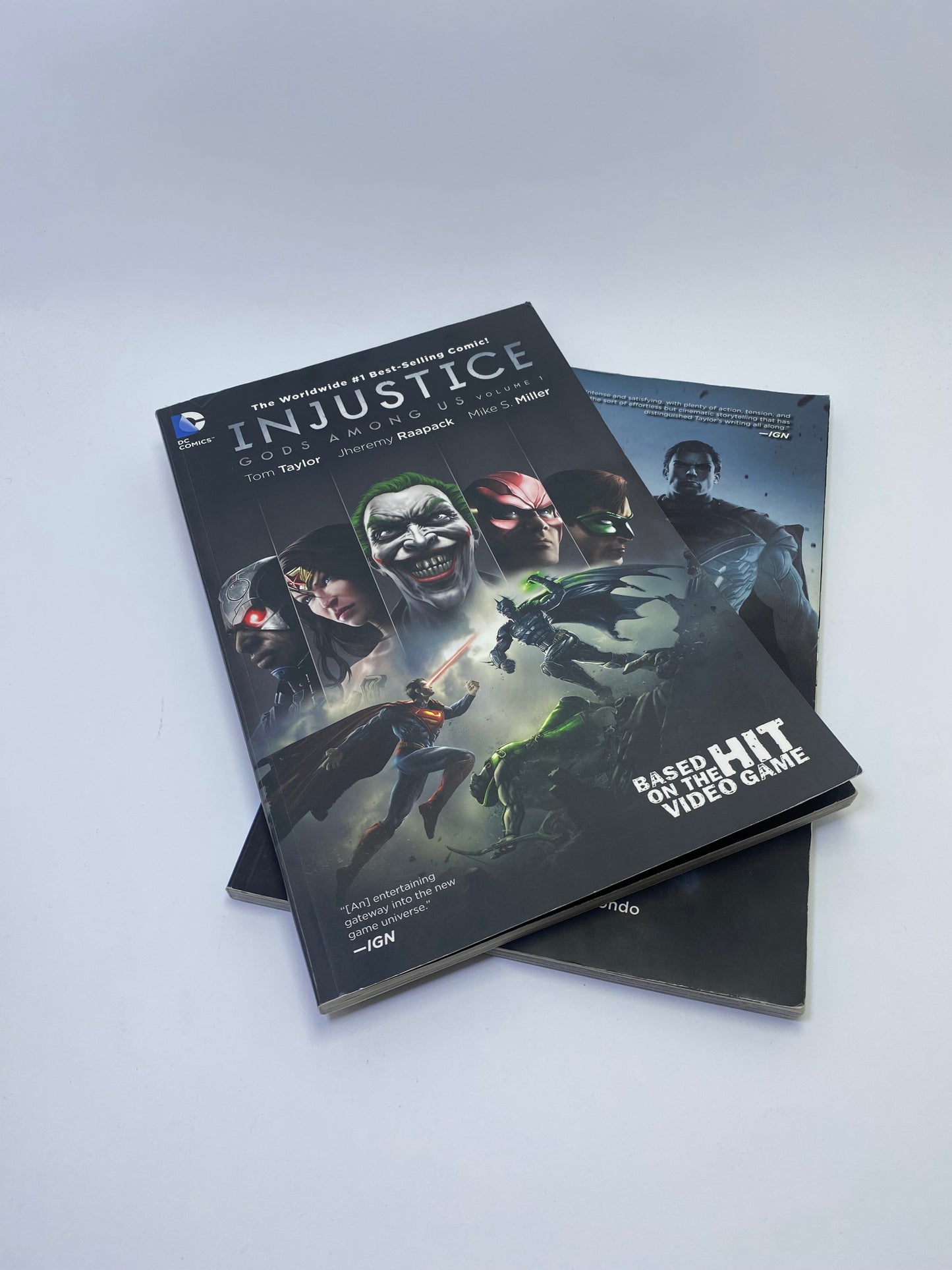 Injustice: Gods Among Us Vol. 1–2 – Grafinės novelės (anglų kalba)
