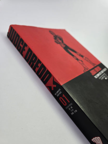 Judge Dredd: The Complete Case Files 01 – Grafinė novelė (anglų kalba)