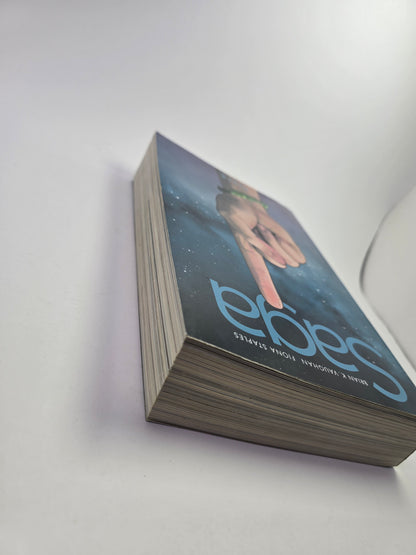 Saga: Compendium One – Grafinė novelė (anglų kalba)