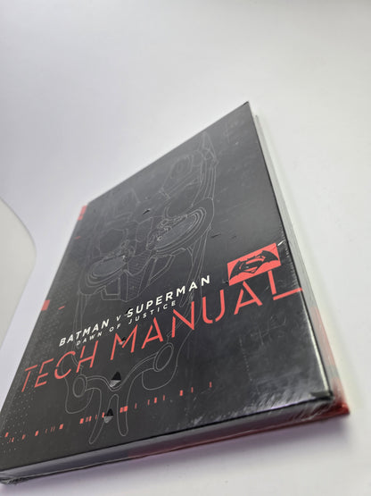 Batman v Superman: Dawn Of Justice: Tech Manual – Knyga