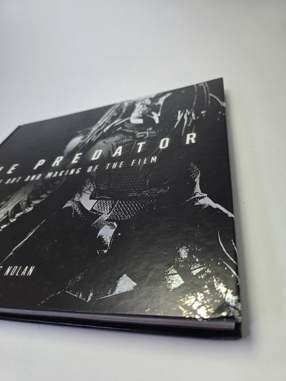 The Predator: The Art and Making of the Film – Meno knyga