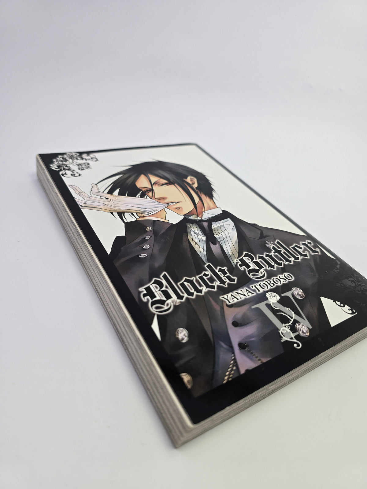 Black Butler, Vol. 4 – Manga
