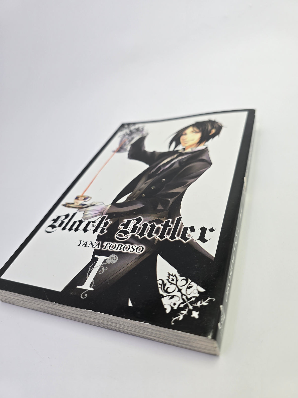 Black Butler, Vol. 1 – Manga