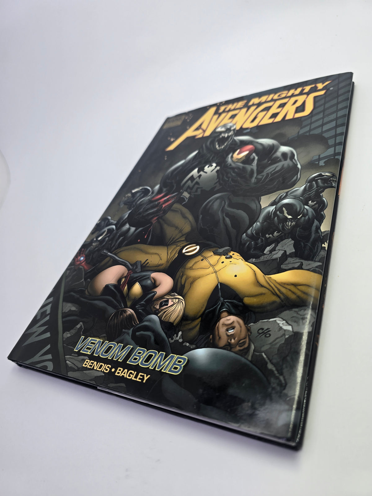 The Mighty Avengers: Venom Bomb – Grafinė novelė