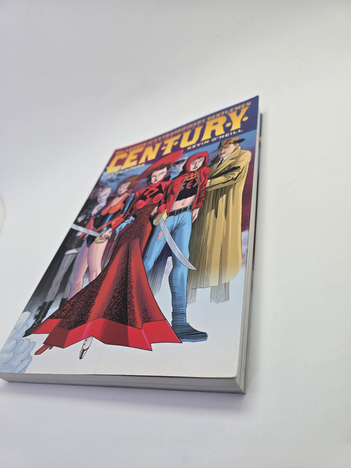 The League of Extraordinary Gentlemen Vol. 3: Century – Grafinė novelė