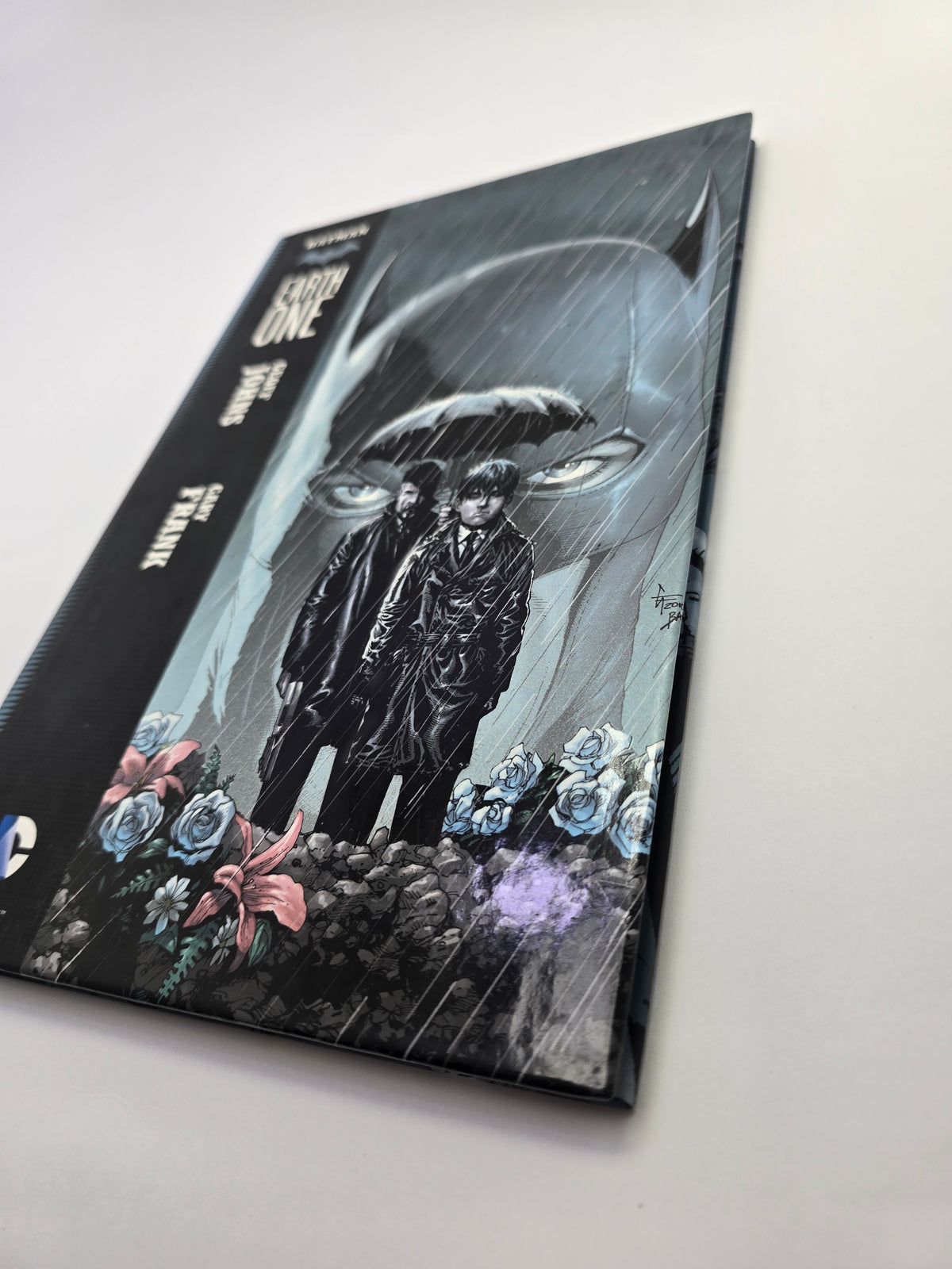 Batman: Earth One Volume 1 – Grafinė novelė