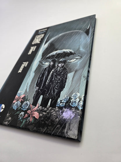 Batman: Earth One Volume 1 – Grafinė novelė