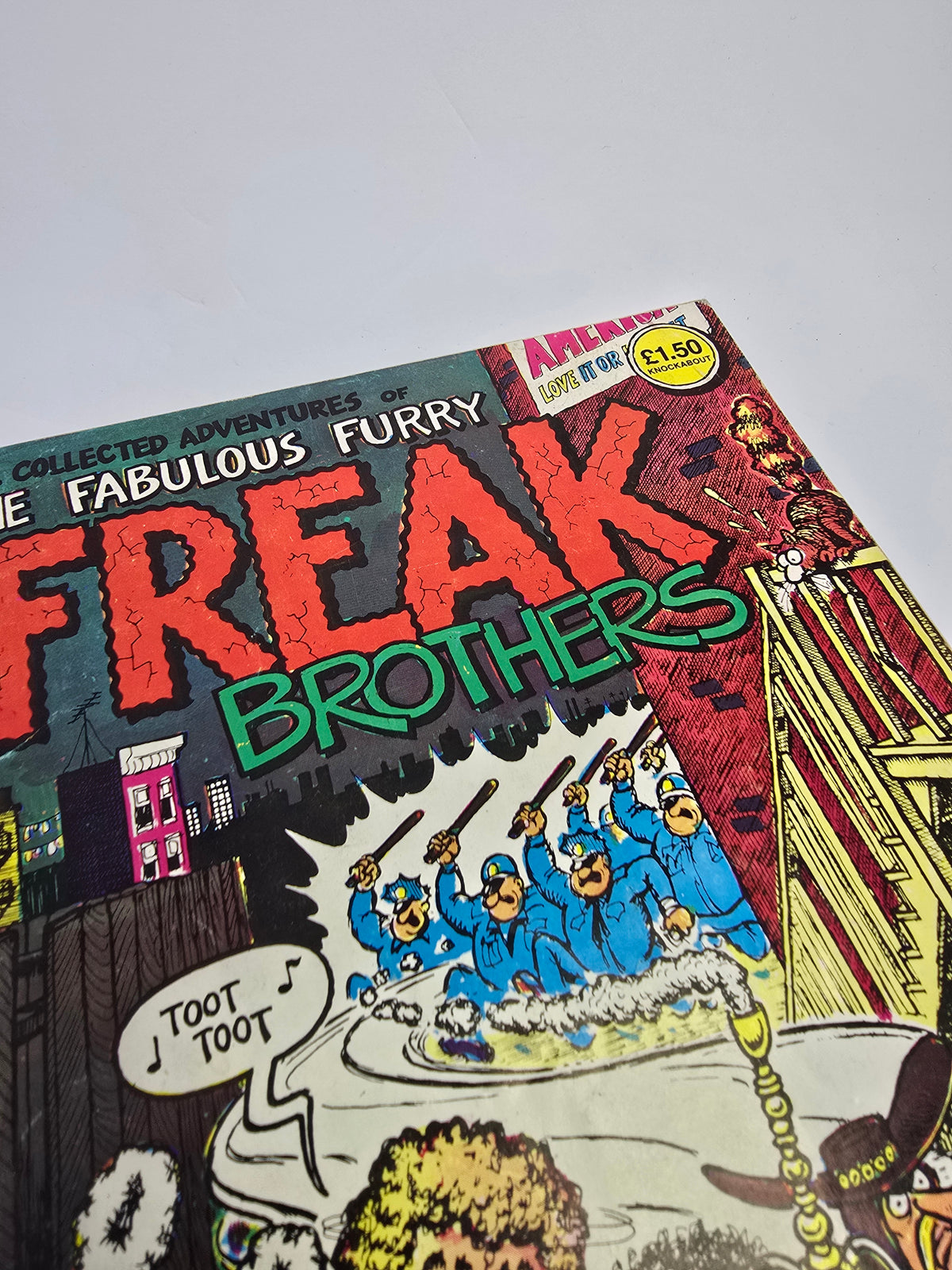 The Fabulous Furry Freak Brothers – Love It Or Leave It – Komiksas