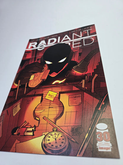 Radiant Red #3 | Image Comics – Komiksas