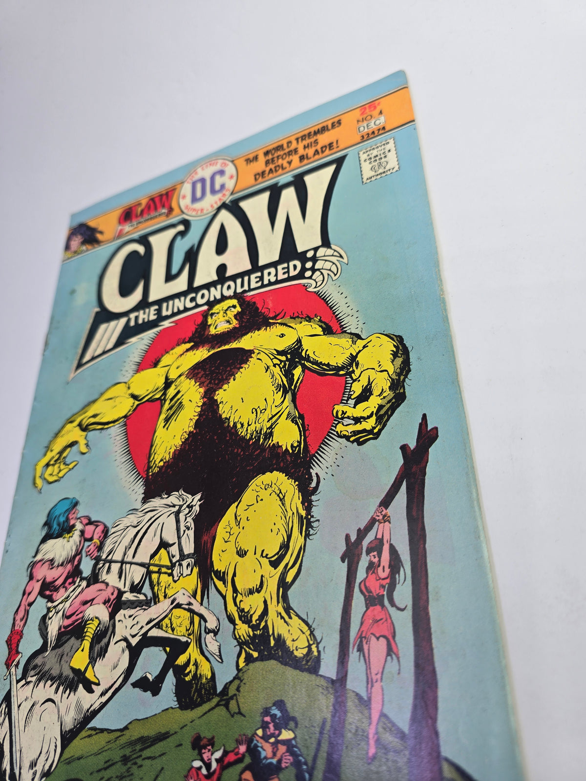 Claw the Unconquered #4 | DC Comics – Komiksas