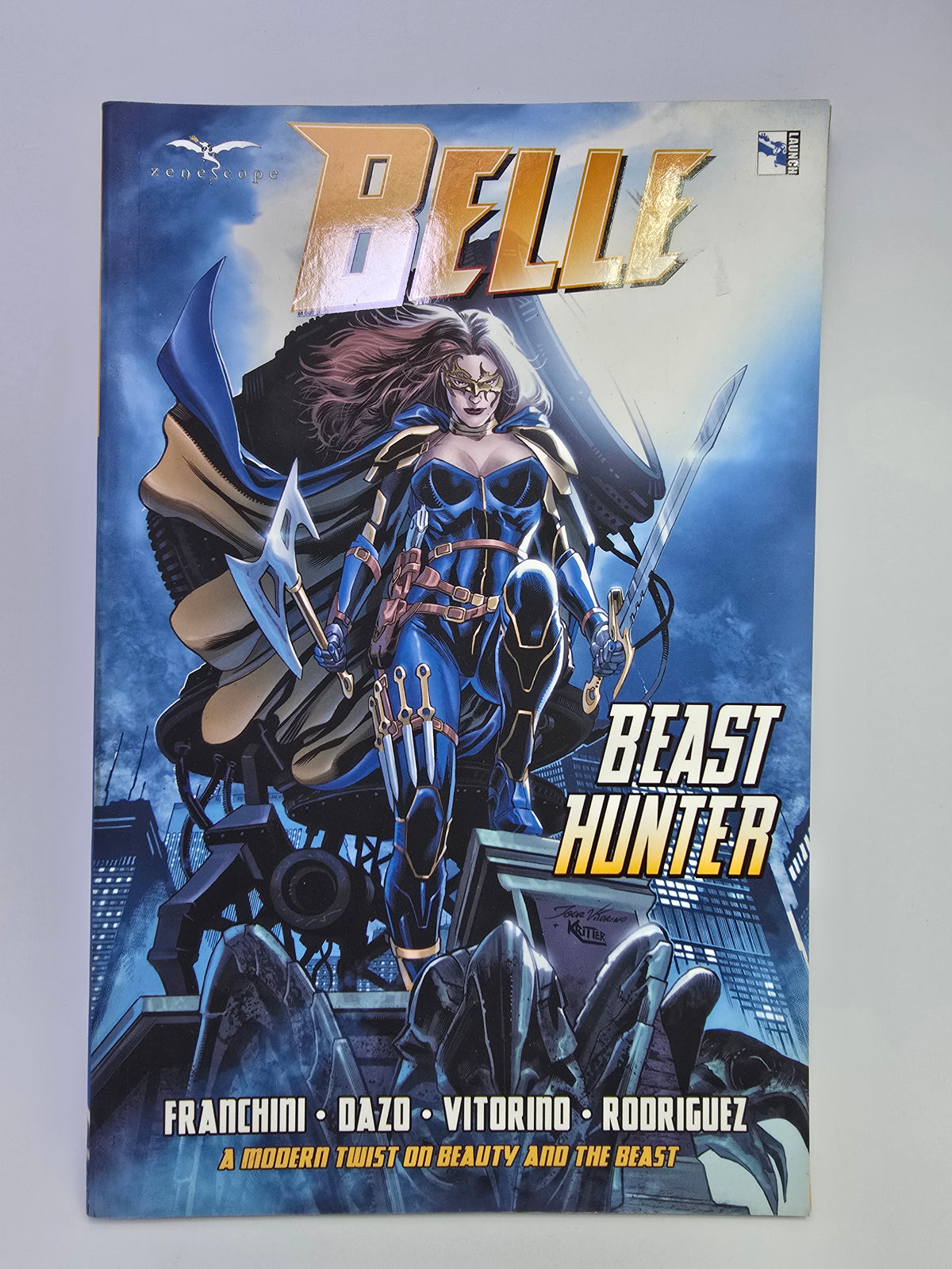 Belle Beast Hunter Zenescope grafinės novelės viršelis su heroje   