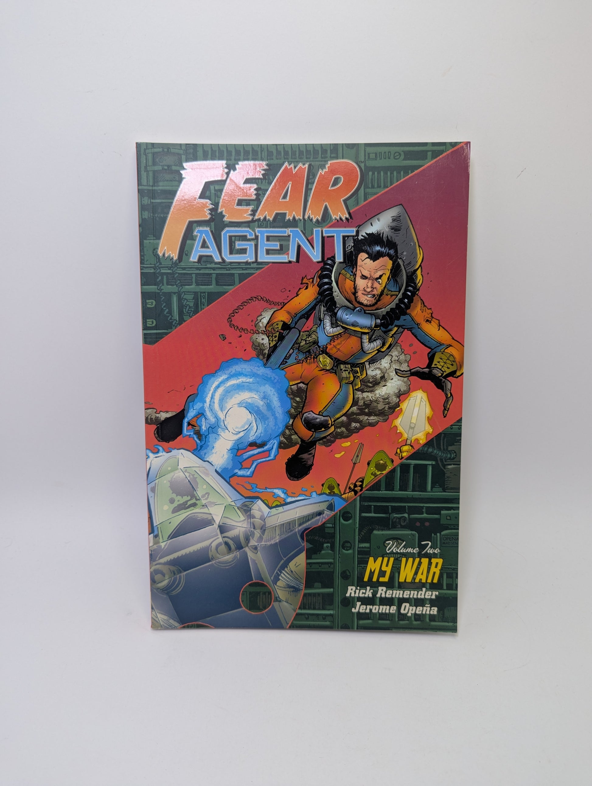 „Fear Agent, Vol. 2“ – mokslinės fantastikos komiksas suaugusiems anglų kalba

