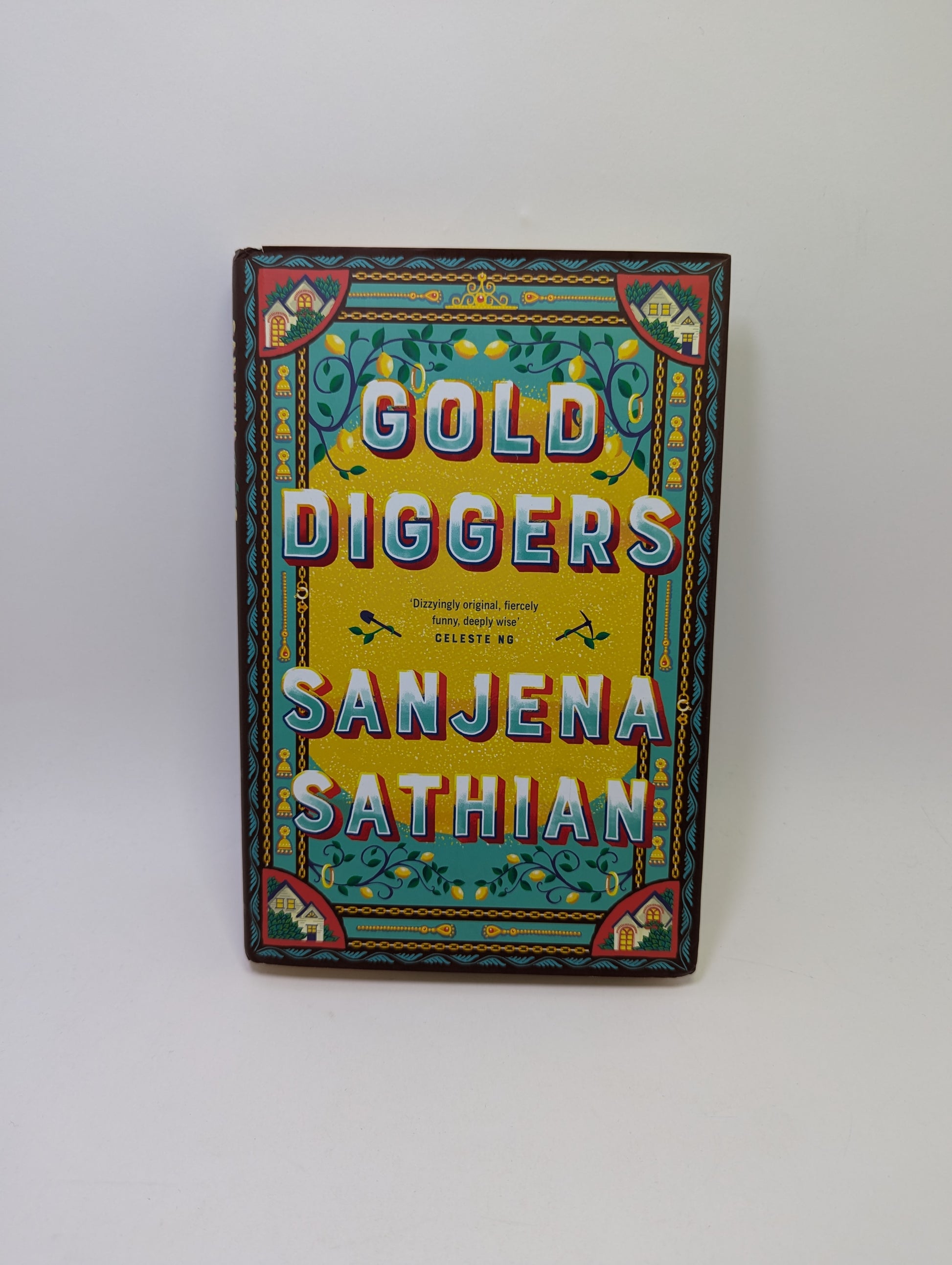 Gold-Diggers-Sanjena-Sathian-Knyga-anglu-kalba