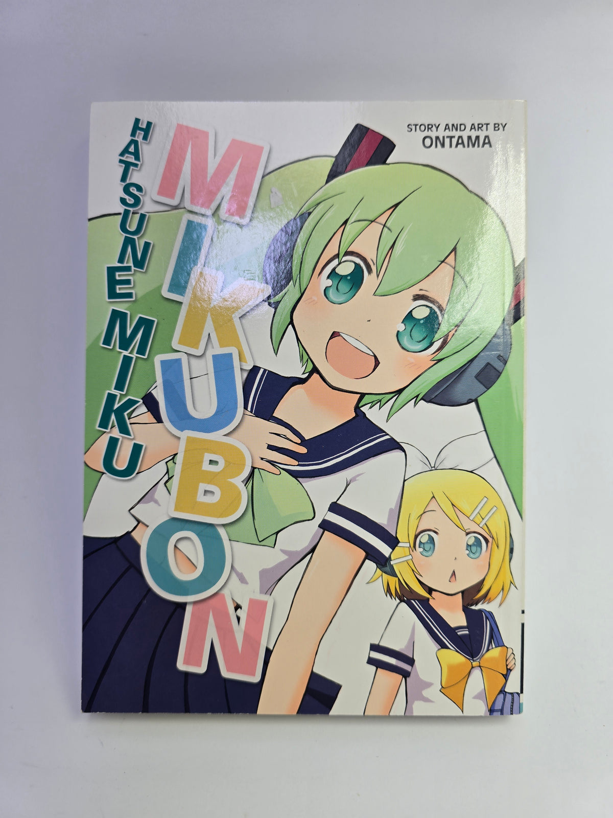 Hatsune Miku Mikubon manga viršelis su Ontama iliustracija   