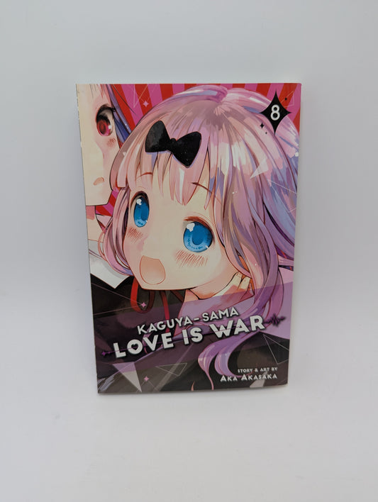Kaguya-sama Love is War 8 tomas manga anglų kalba su baseino scena