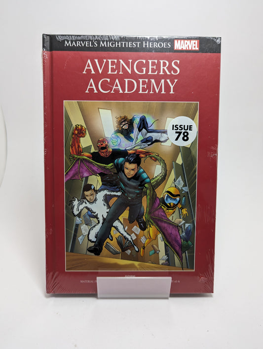 Marvels-Mightiest-Heroes-Avengers-Academy-Grafine-novele-anglu-kalba