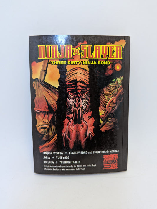  „Ninja Slayer Vol. 6: Three Dirty Ninja-Bond“ manga viršelis, kovų kupinas futuristinis ninja keršto siužetas anglų kalba.