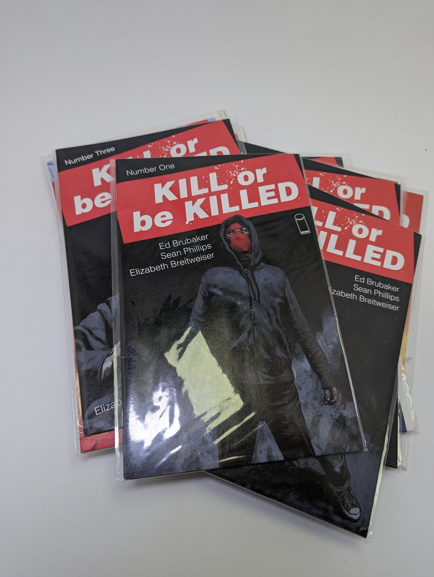 Kill or Be Killed #1-15 - Komiksai